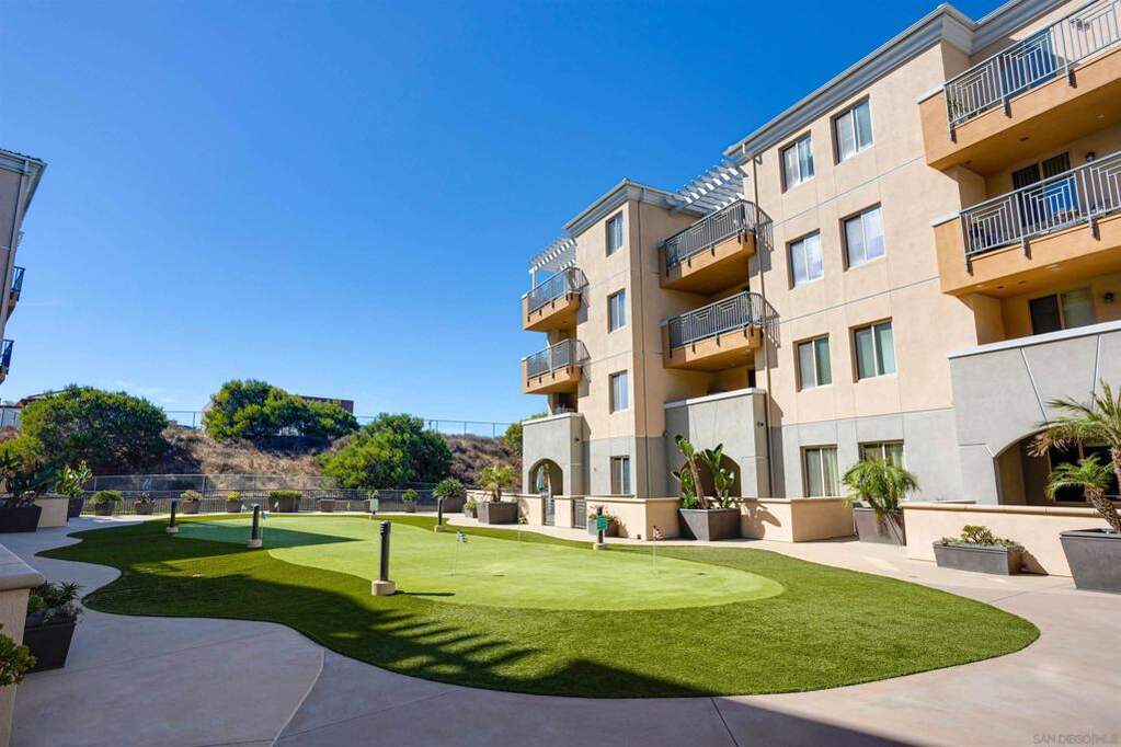 3877 Pell Place #223, San Diego, CA 92130