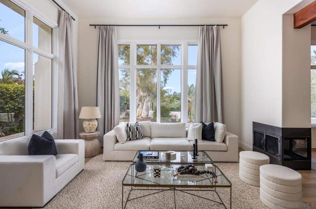 2815 Santa Fe Vista Ct, Encinitas, CA 92024
