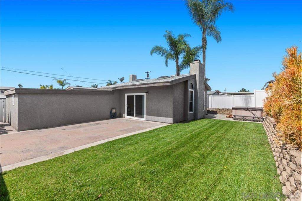 9522 Fairbanks, San Diego, CA 92123
