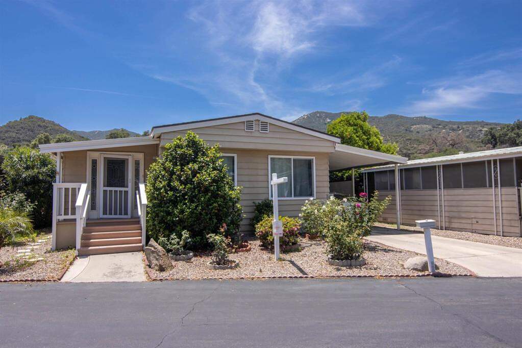 8975 Lawrence Welk Dr Spc 45, Escondido, CA 92026