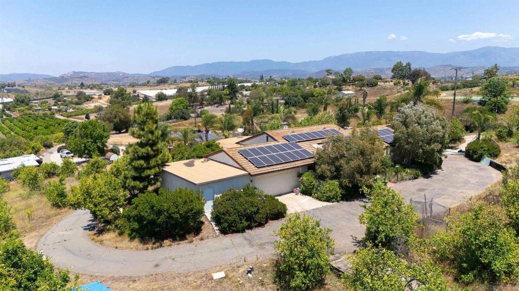 10171 Circle R Drive, Valley Center, CA 92082