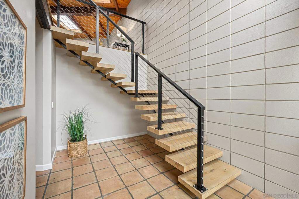 2036 Santa Fe, Del Mar, CA 92014