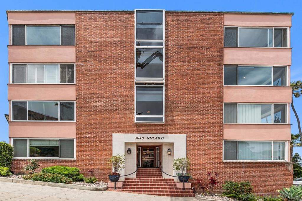 8040 Girard Ave #2, La Jolla, CA 92037