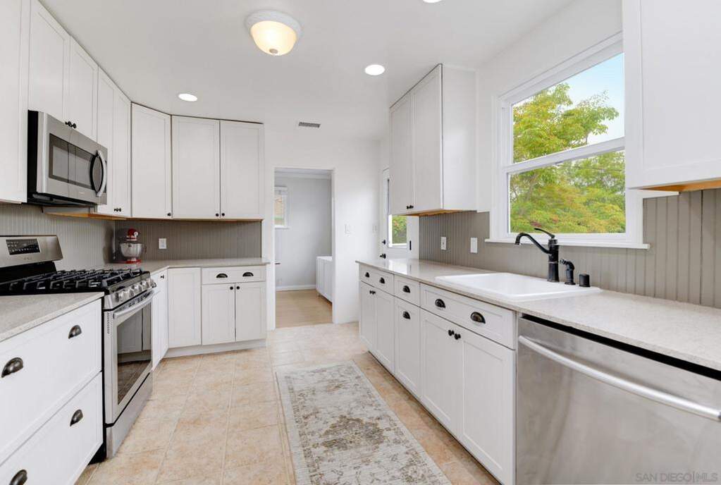 4766 Rolando Blvd, San Diego, CA 92115