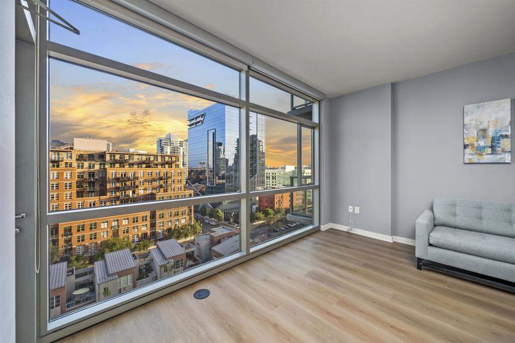 800 The Mark Ln #1006, San Diego, CA 92101