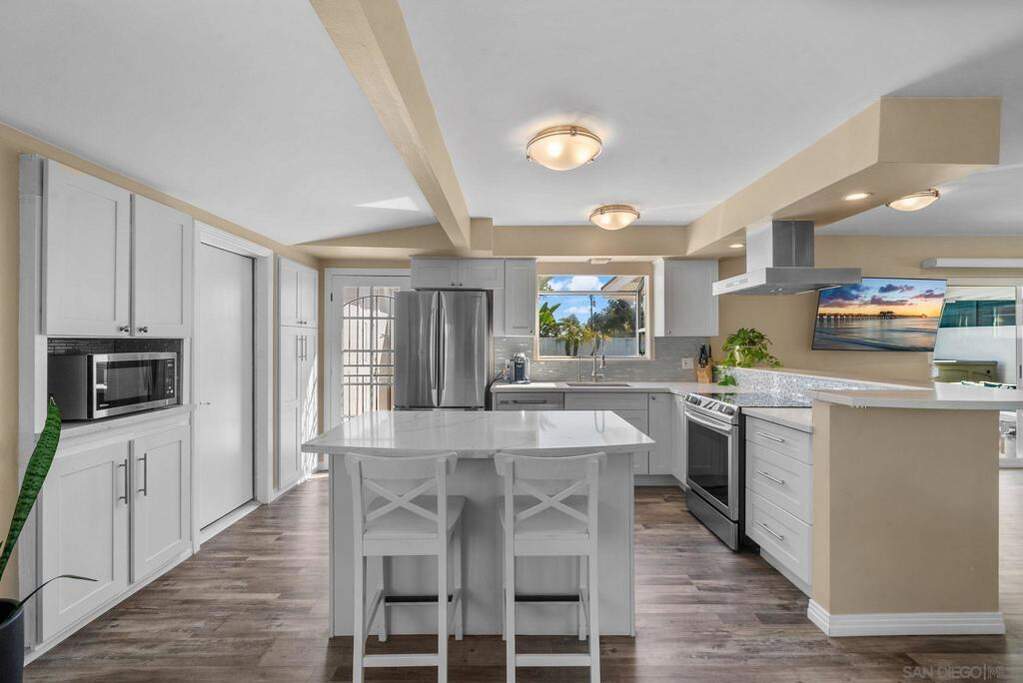 4125 Chippewa Ct, San Diego, CA 92117