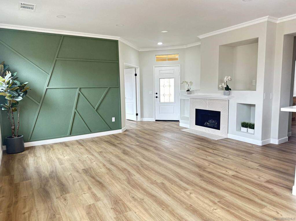 12665 Creekview Dr #140, San Diego, CA 92128