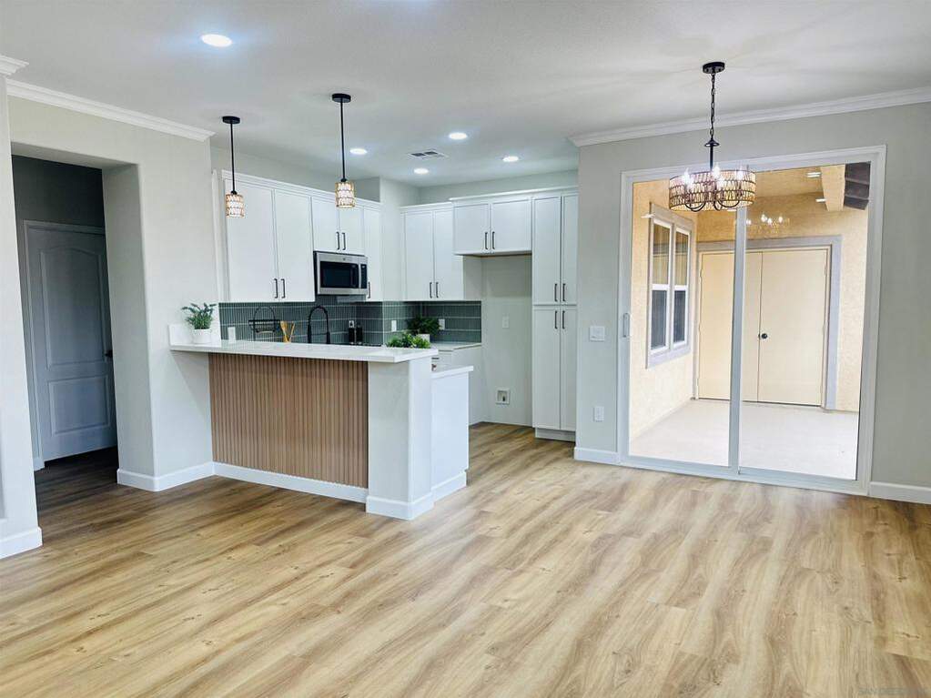 12665 Creekview Dr #140, San Diego, CA 92128