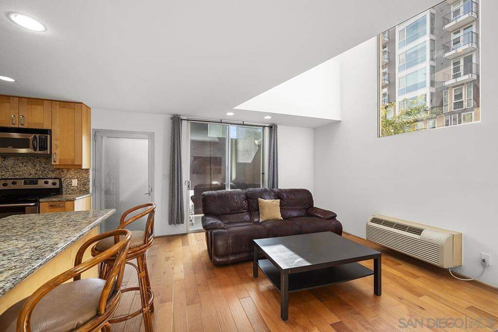 985 Island Avenue #4, San Diego, CA 92101