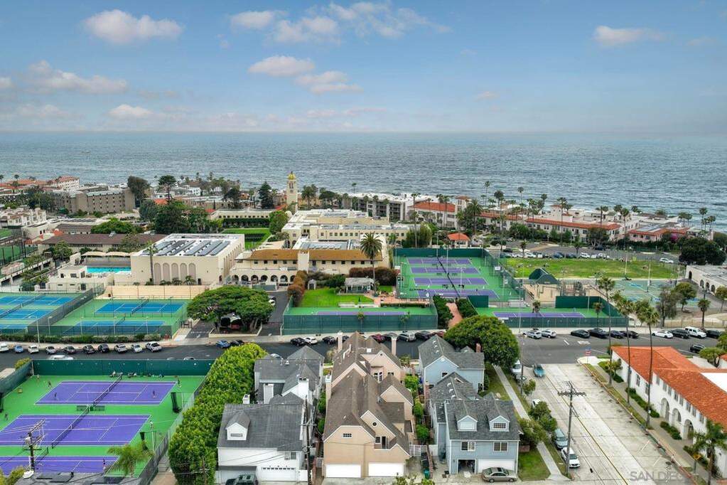 7635 Draper Avenue, La Jolla, CA 92037