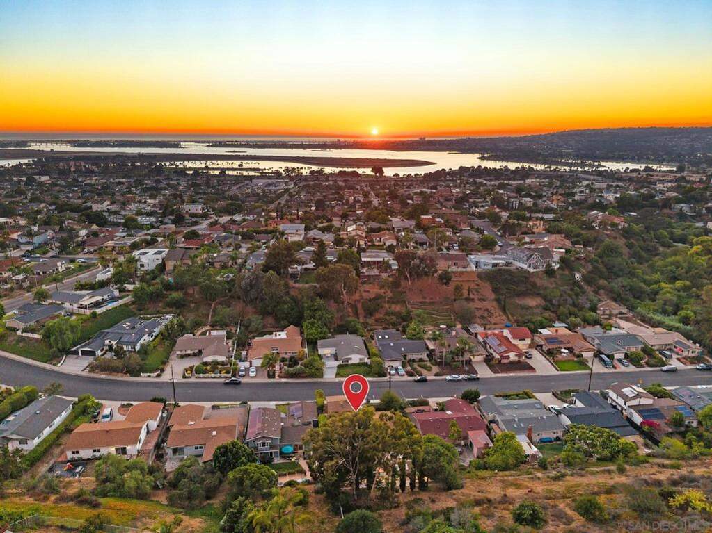 2261 Garfield, San Diego, CA 92110 MLS 250041144SD Christie's