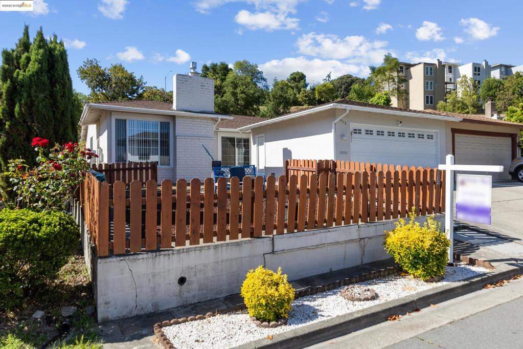 1052 Parkside Dr, El Sobrante, CA 94803