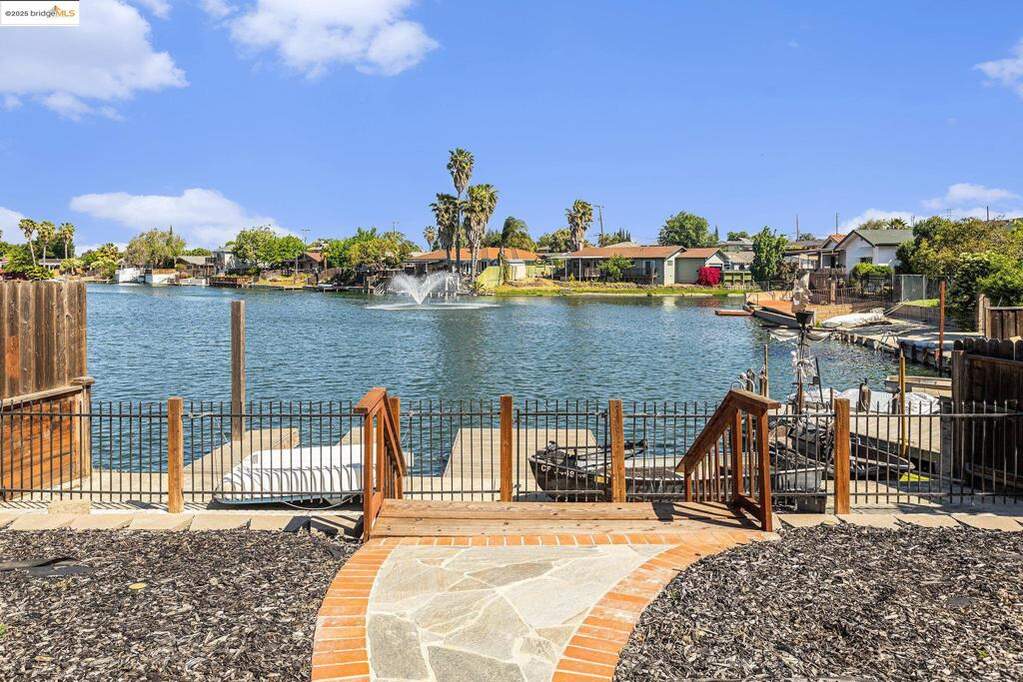 117 S Lake Dr, Antioch, CA 94509