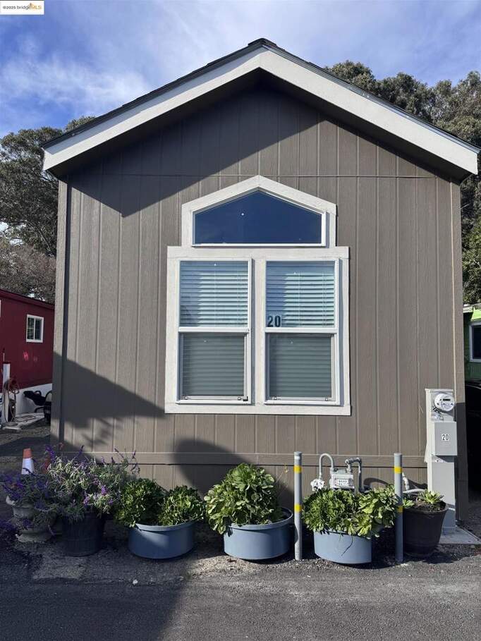 2425 Church Lane, San Pablo, CA 94806