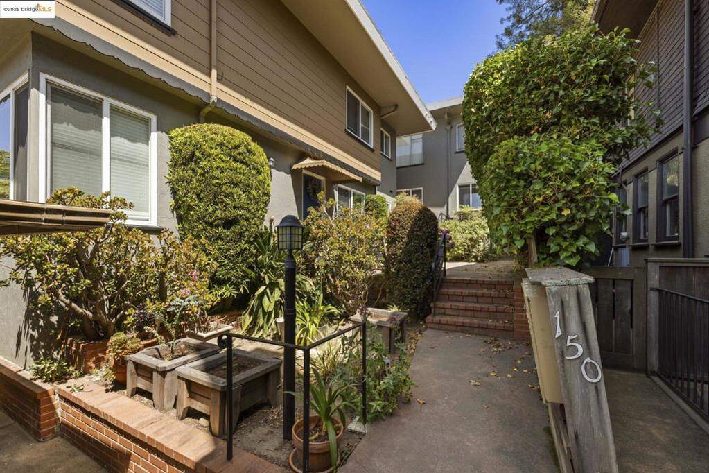 150 Monticello, Piedmont, CA 94611