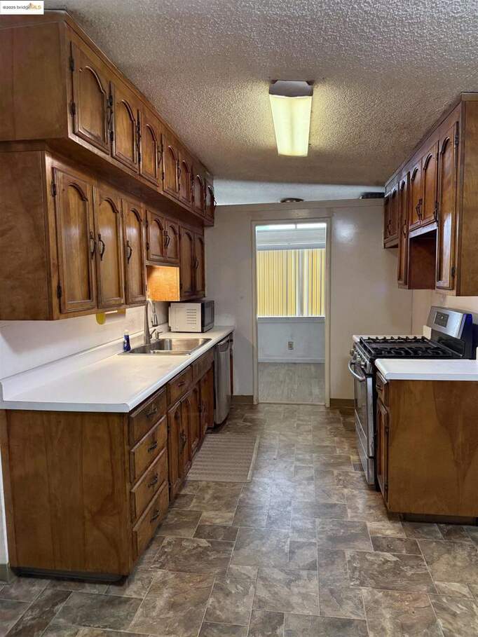 401 Alhambra Ave, Vallejo, CA 94591