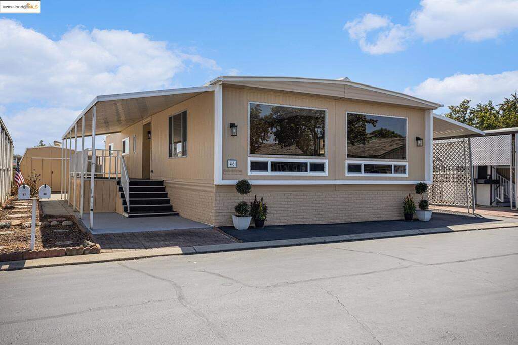 3660 Walnut Blvd, Brentwood, CA 94513