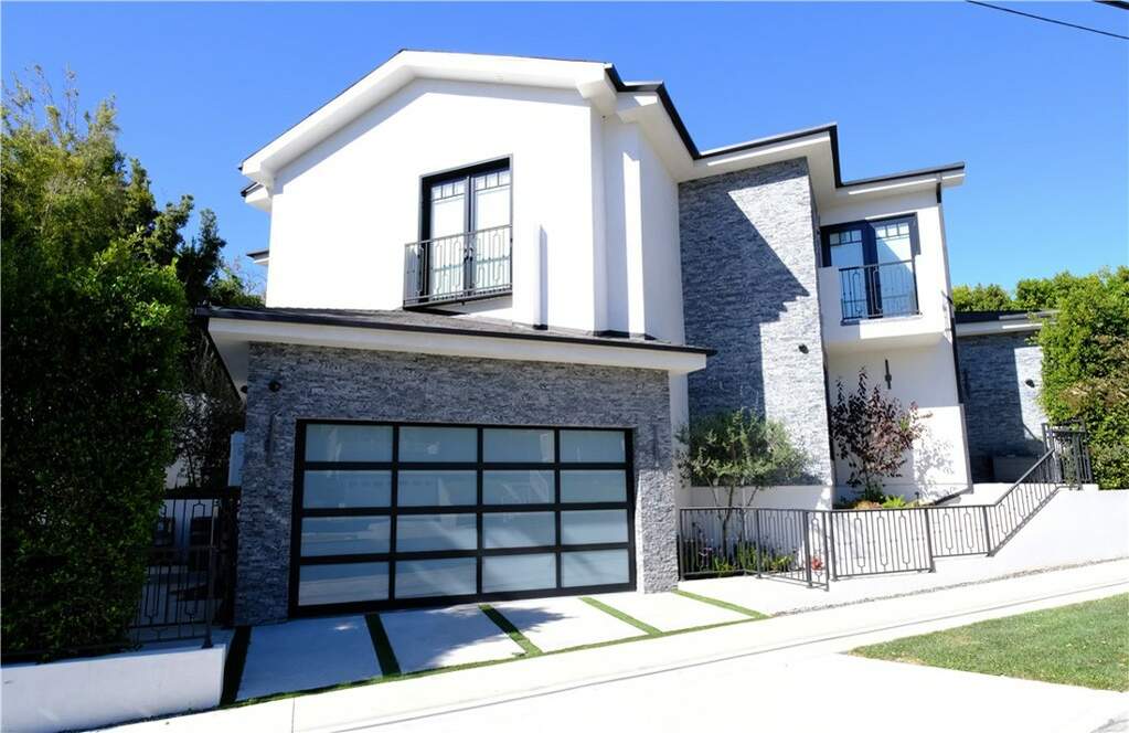 1651 Fairburn Avenue, Los Angeles, CA 90024