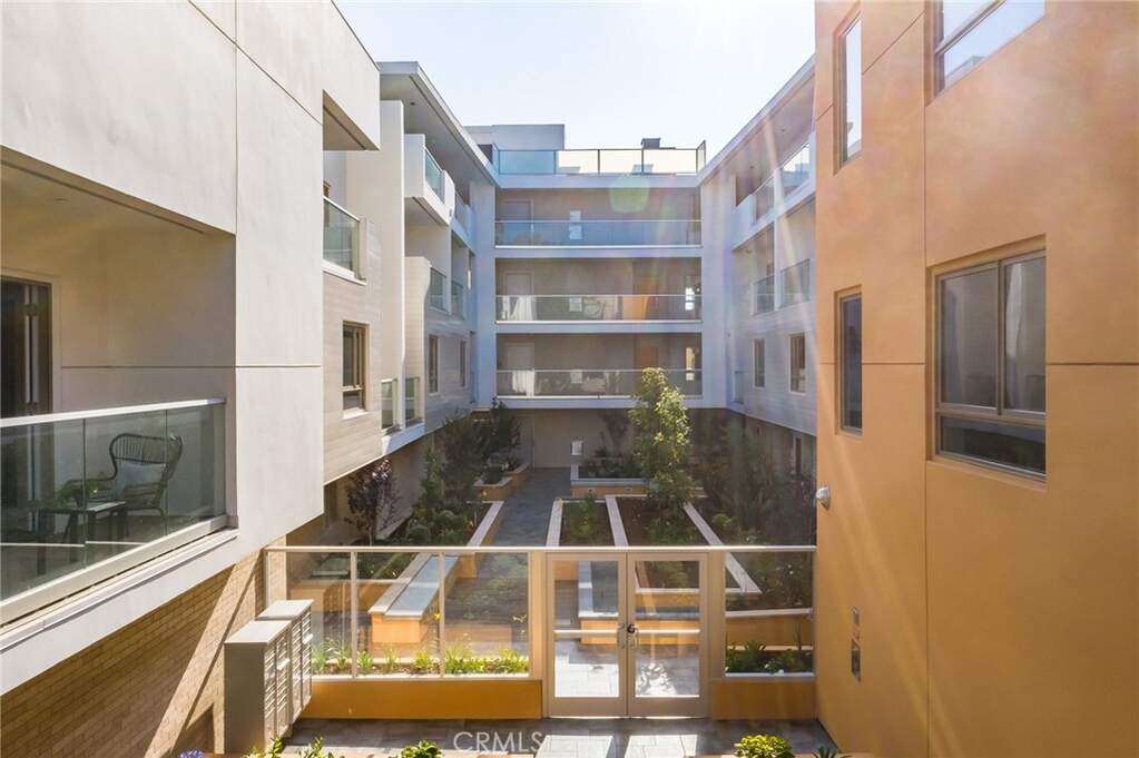137 S Wilson Avenue #105, Pasadena, CA 91106