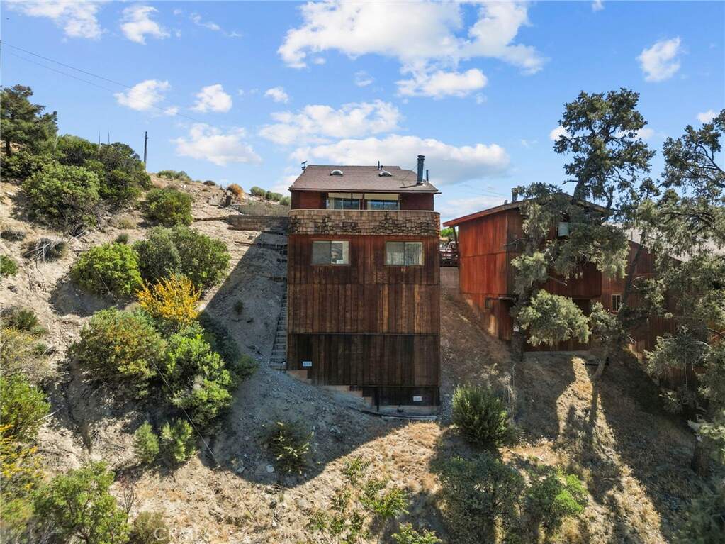 3520 Santa Clara Trail, Frazier Park, CA 93225