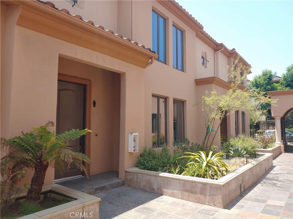 66 N Allen Avenue #3, Pasadena, CA 91106