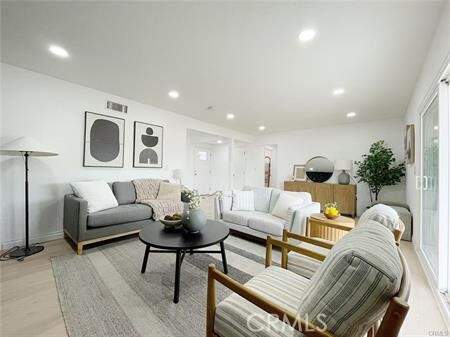 109 S San Antonio Avenue, Upland, CA 91786