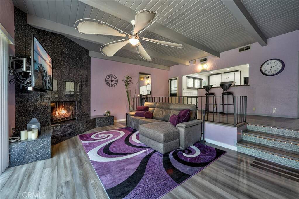 2120 N Rose Street, Burbank, CA 91505