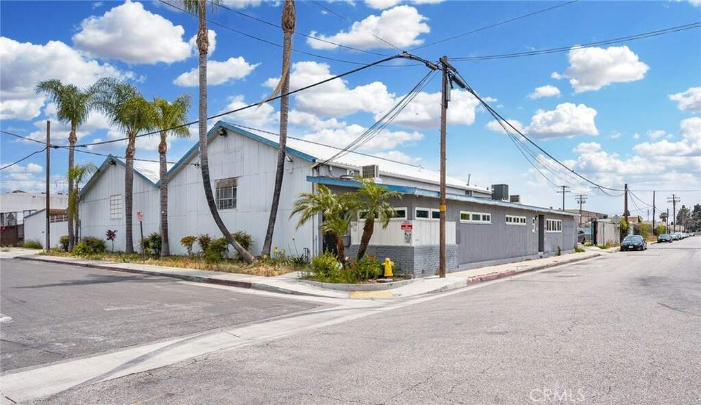 5200 E 60th Street, Maywood, CA 90270
