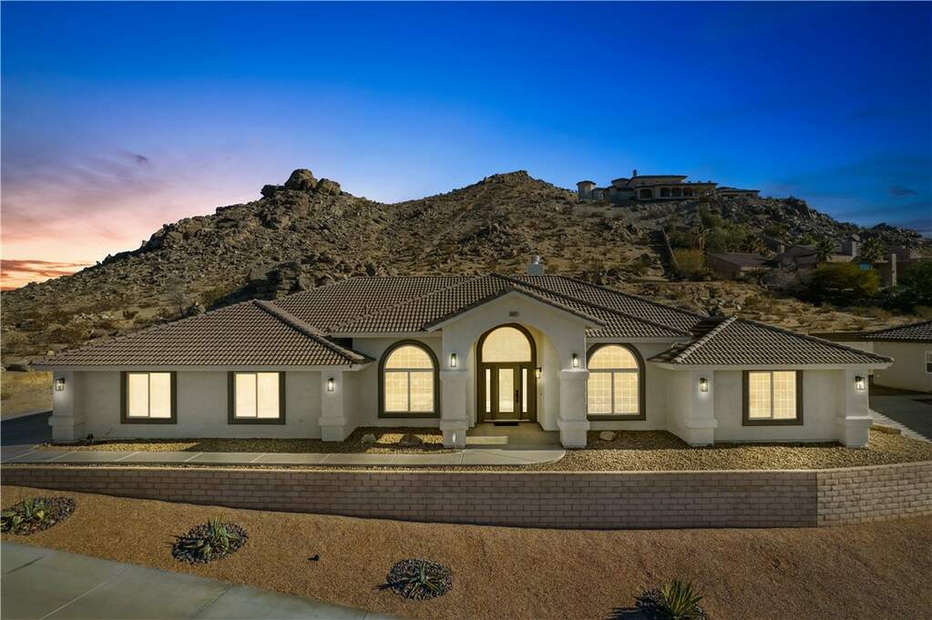 16621 Tao Road, Apple Valley, CA 92307