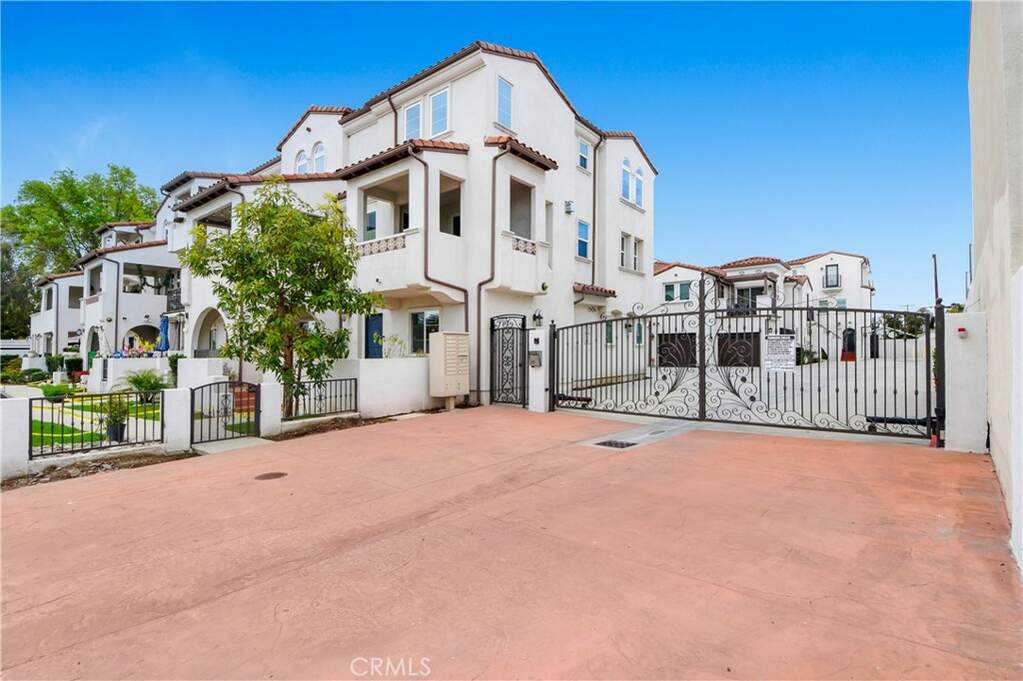 7031 Passons Boulevard, Pico Rivera, CA 90660