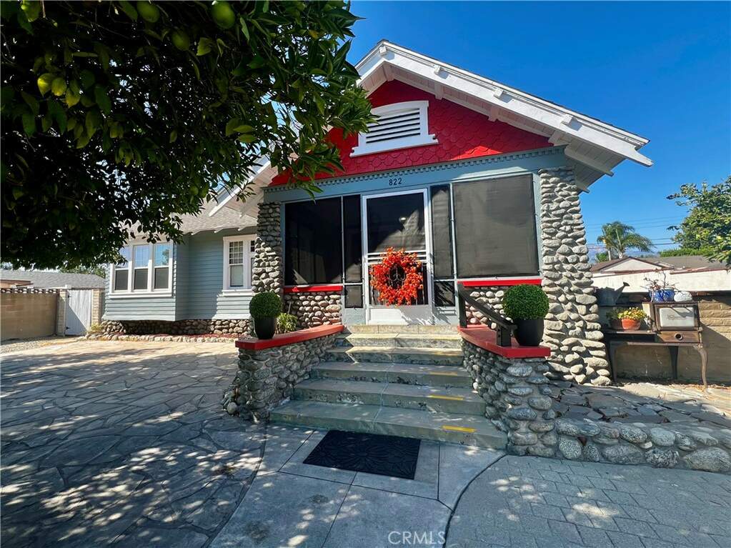 822 W D Street, Ontario, CA 91762