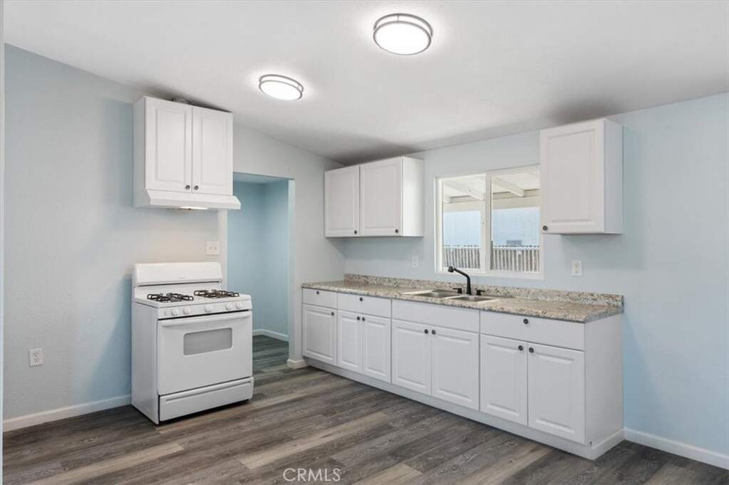 108 2nd Street, Taft, CA 93268