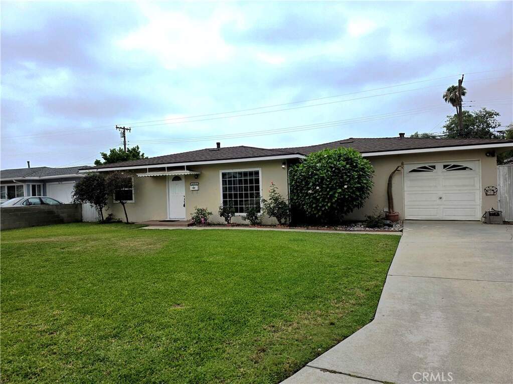905 S Dodsworth Avenue, Glendora, CA 91740