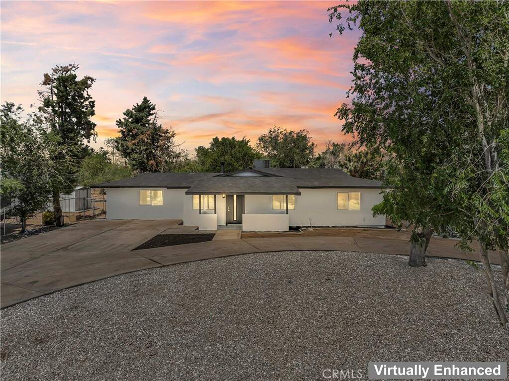 10352 Lincoln Avenue, Hesperia, CA 92345