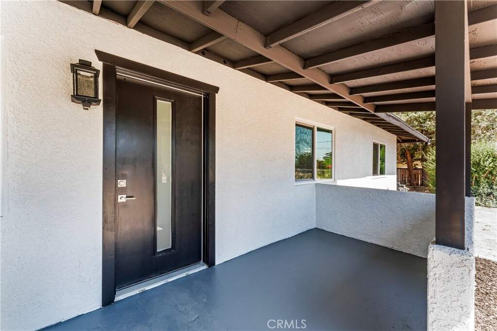 10352 Lincoln Avenue, Hesperia, CA 92345
