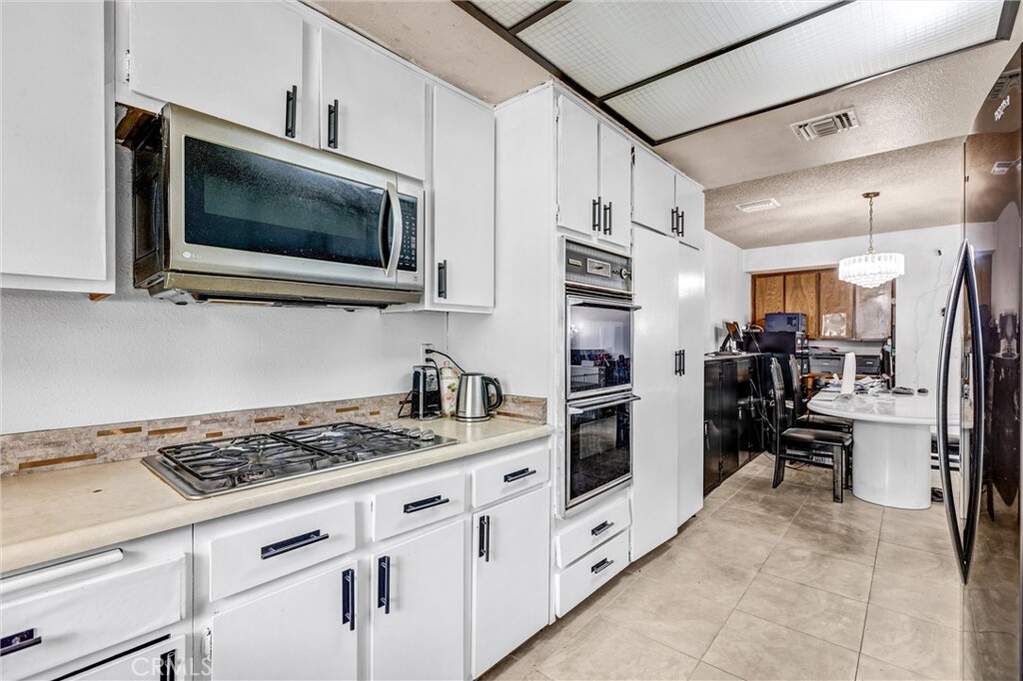 900 W Sierra Madre Avenue #44, Azusa, CA 91702