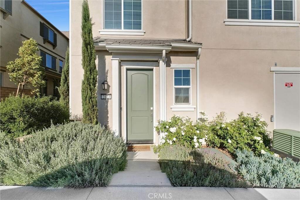 2123 Crescent Moon, Upland, CA 91786