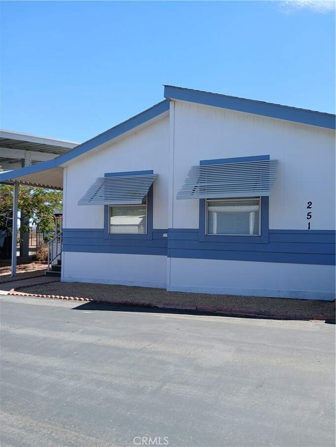 13393 Mariposa Rd Spc 251 Road, Victorville, CA 92395