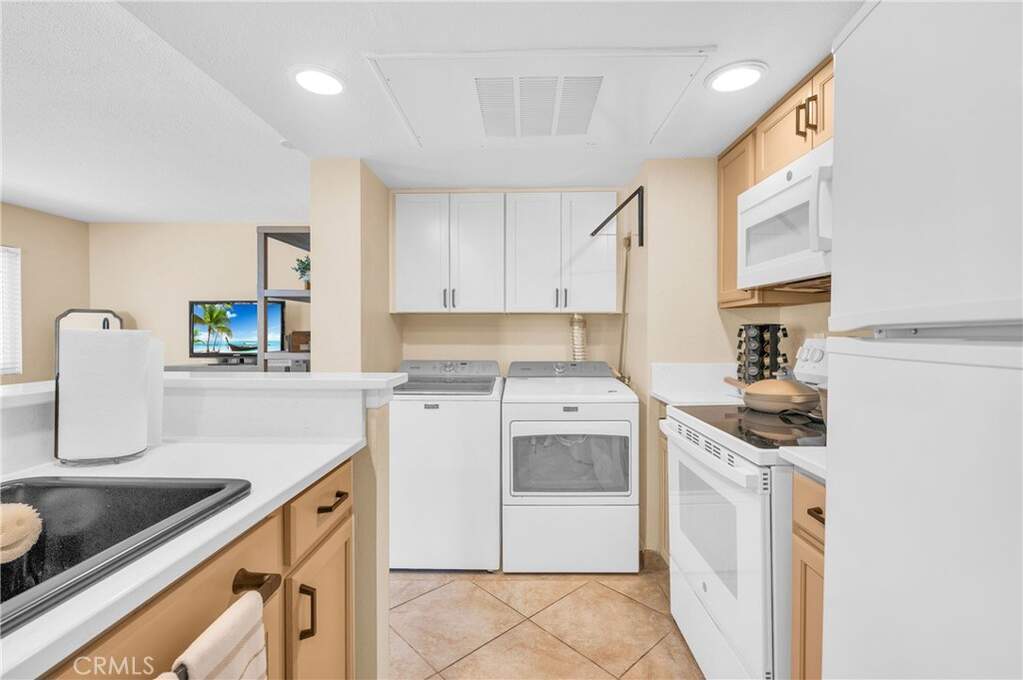 3647 Oak Creek Drive #C