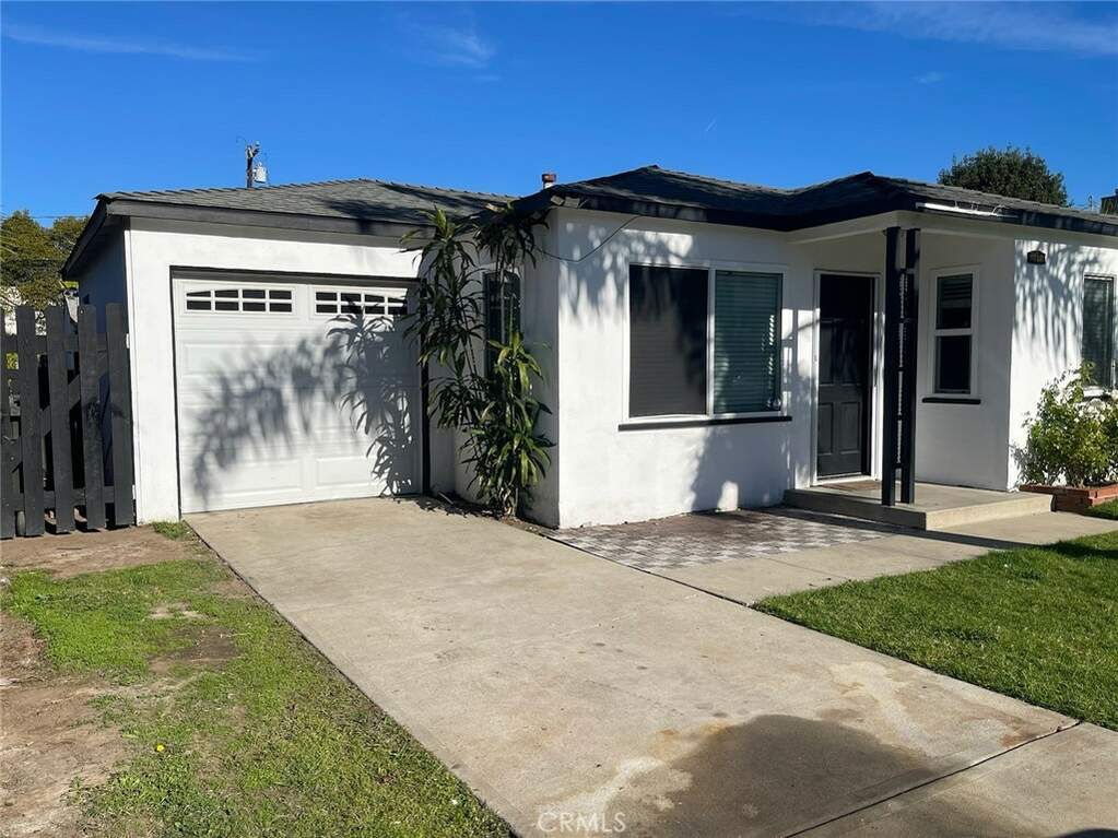212 Cabrillo Street, Costa Mesa, CA 92627