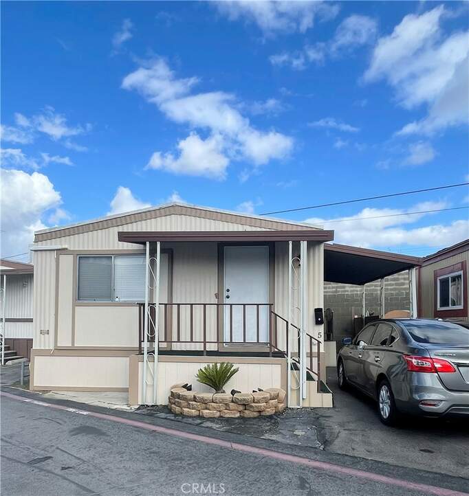 8723 Artesia Boulevard #5, Bellflower, CA 90706