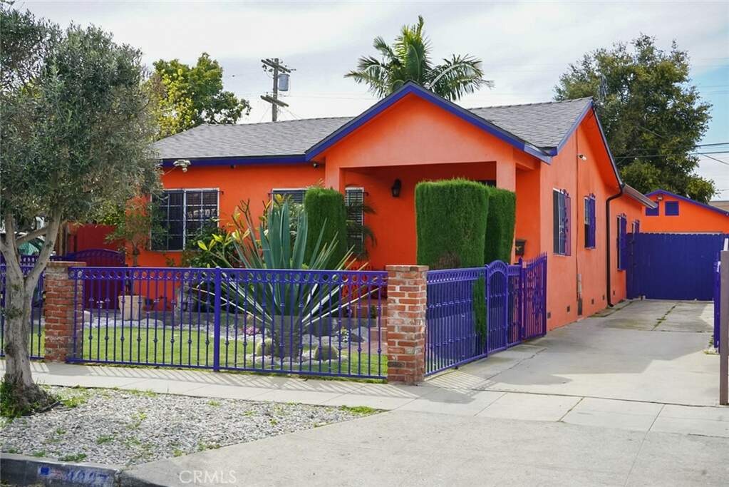 8827 Baring Cross Street, Los Angeles, CA 90044