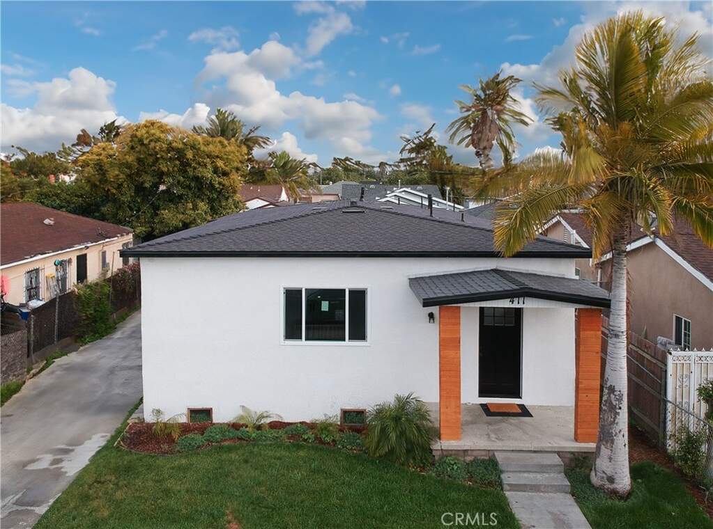 411 W Plum Street