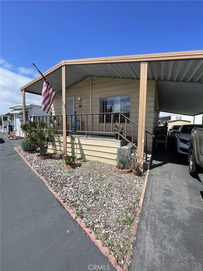 12550 Carson Street #96, Hawaiian Gardens, CA 90716
