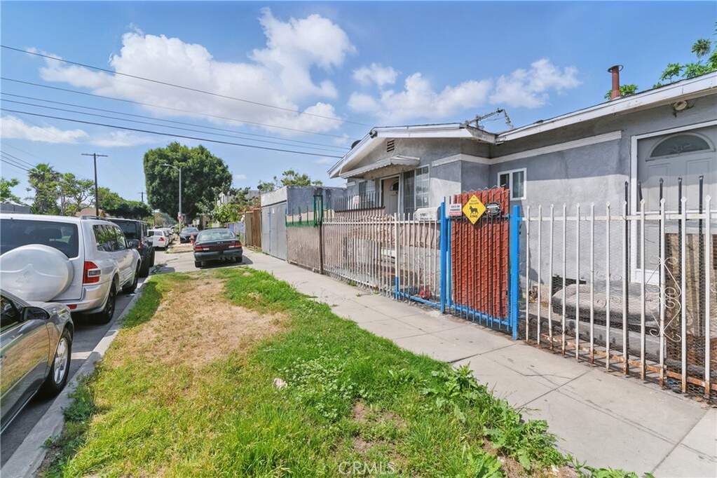 1500 W 59th Place, Los Angeles, CA 90047