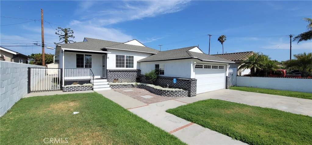 22010 Juan Avenue, Hawaiian Gardens, CA 90716