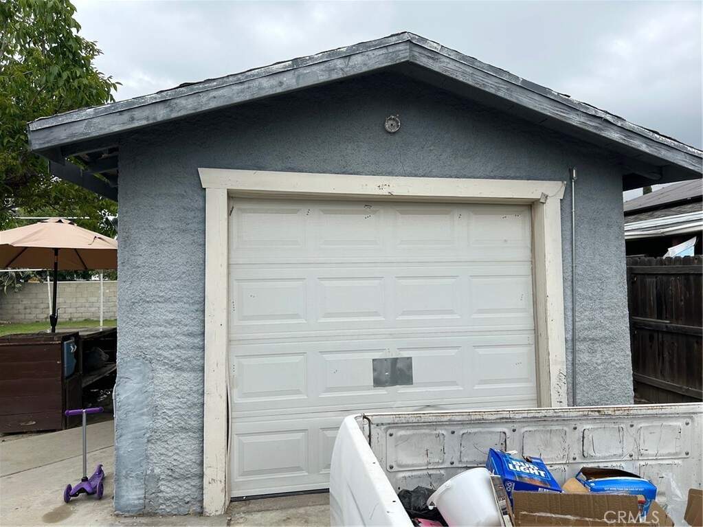 994 Magnolia Avenue, San Bernardino, CA 92411