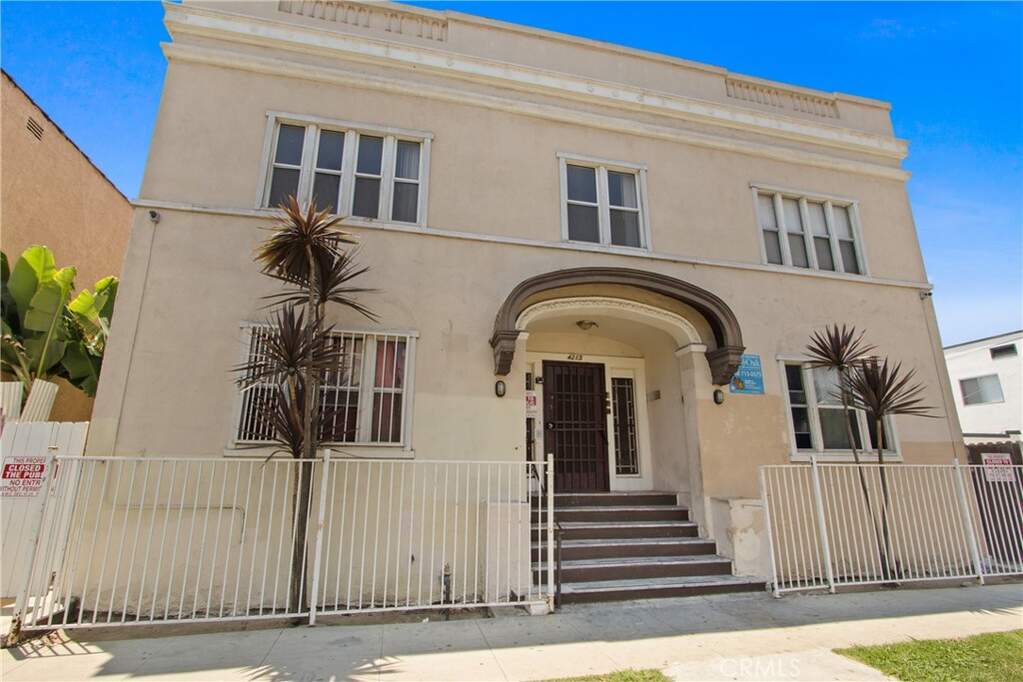 4215 S Kansas Avenue, Los Angeles, CA 90037