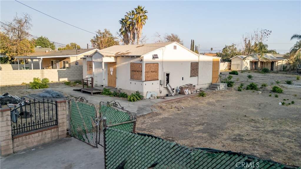 13722 Pierce Street, Pacoima, CA 91331