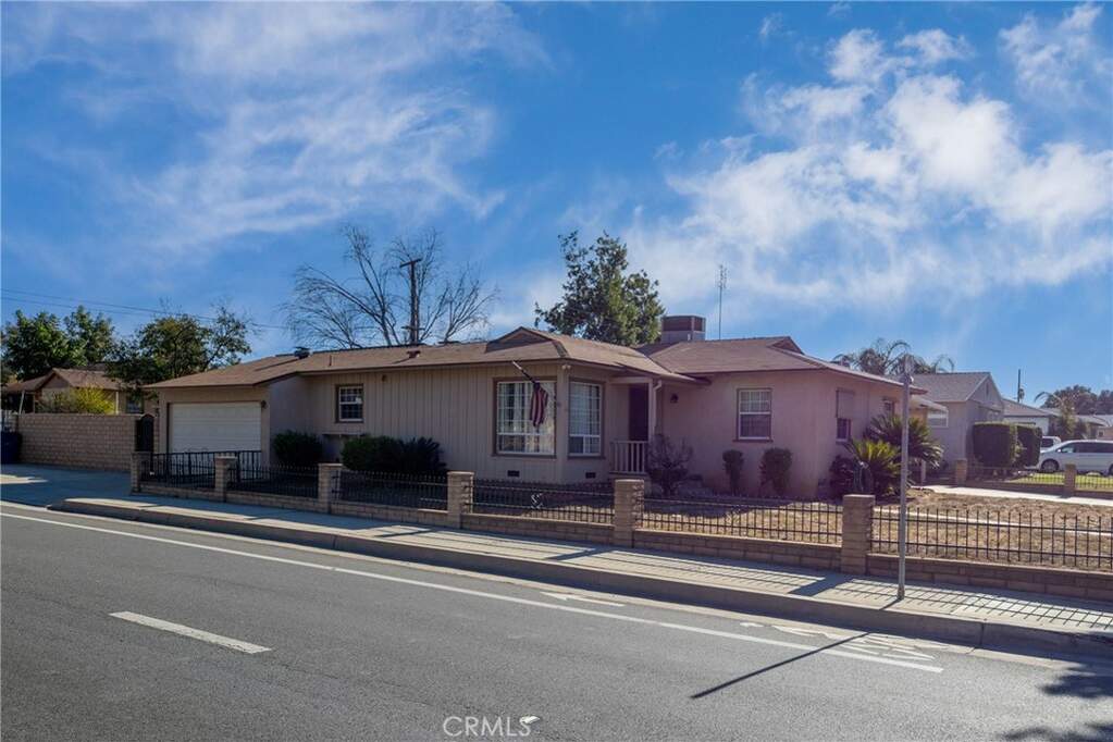 1210 Kearney Street, Riverside, CA 92501